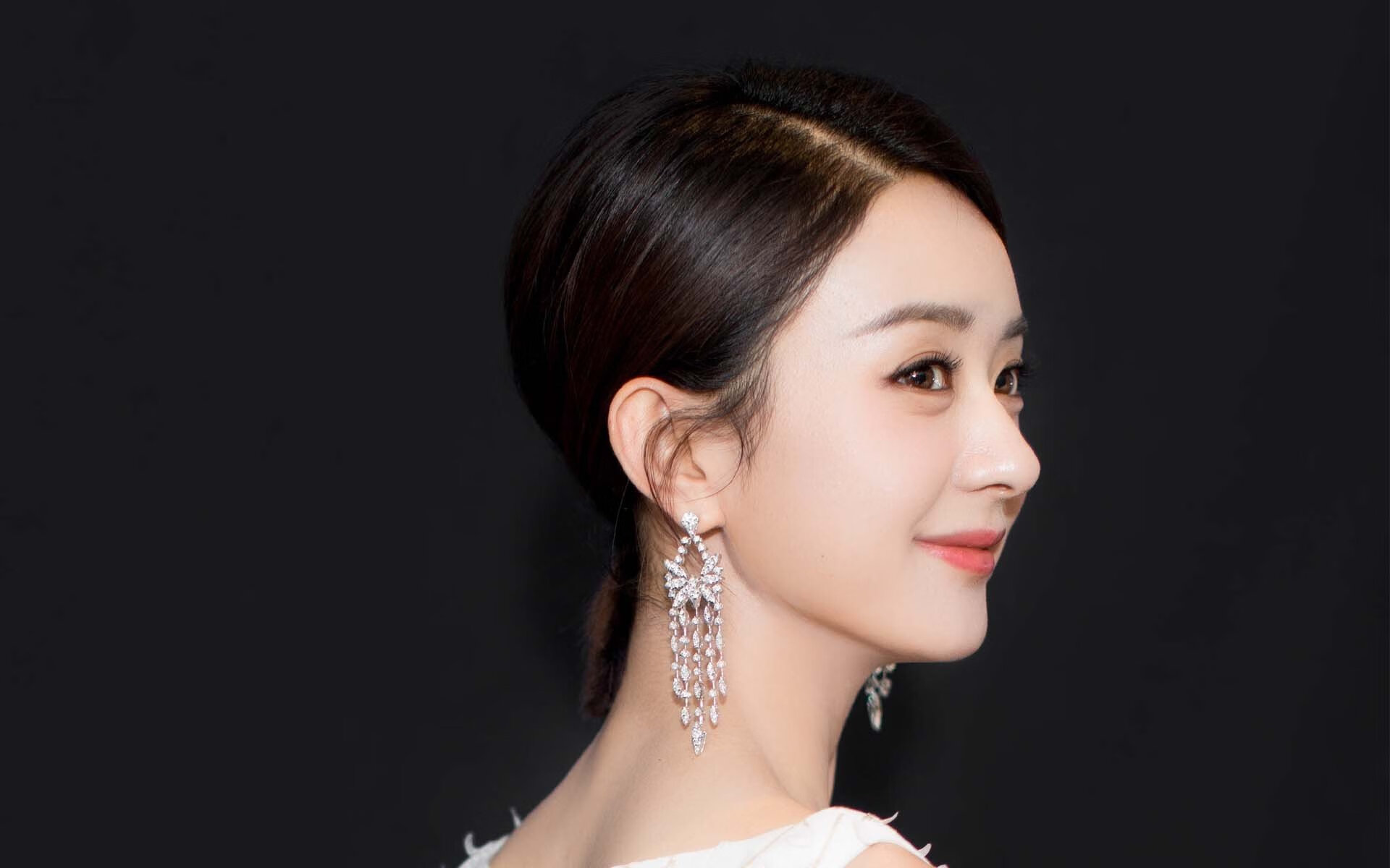 瑞士蝶泳选手爆发力十足,国外蝶泳